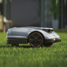 Laden Sie das Bild in den Galerie-Viewer, Sunseeker kabelloser Mähroboter Elite X5 - für große Rasenflächen mit Allradantrieb